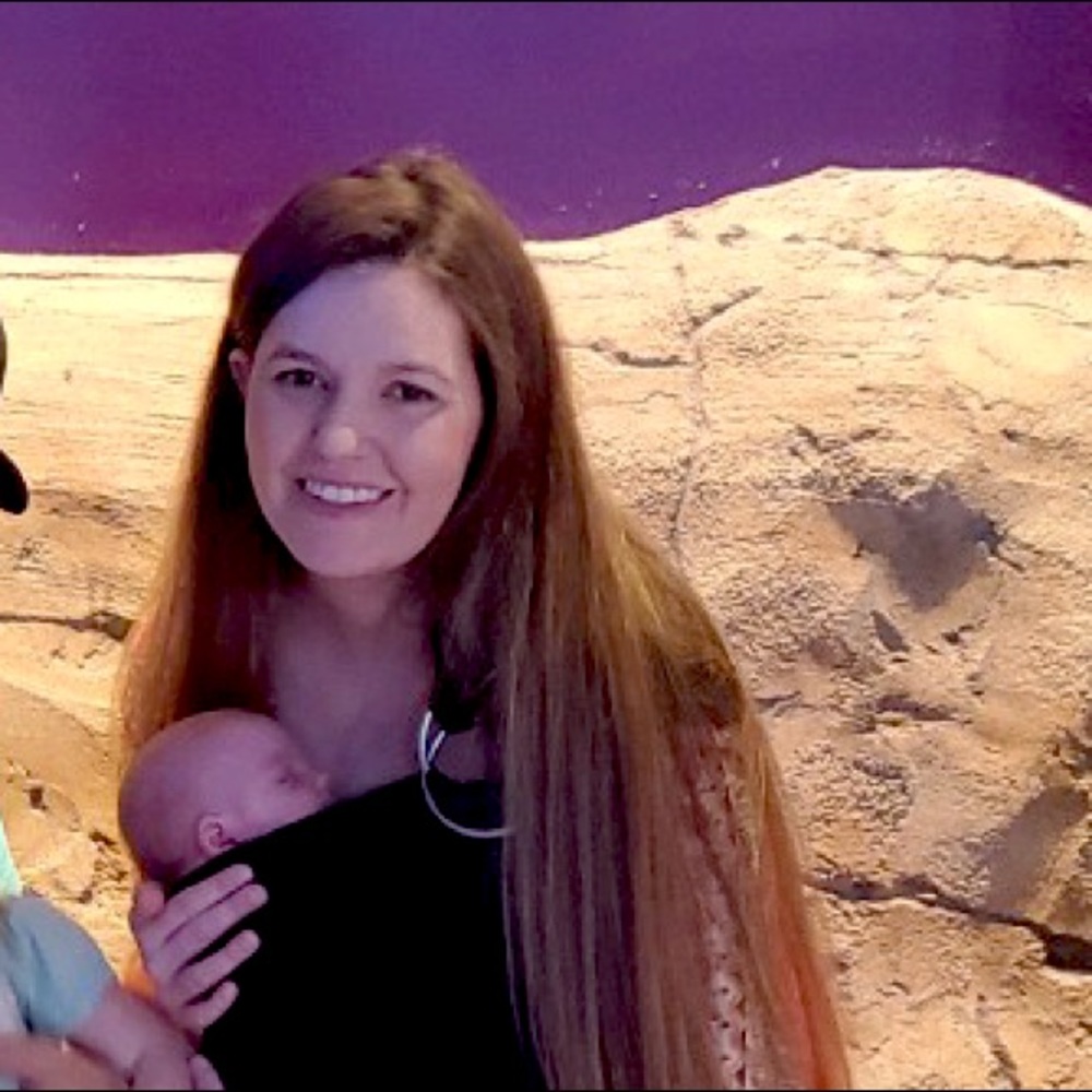 Meet your Posher, Lauren